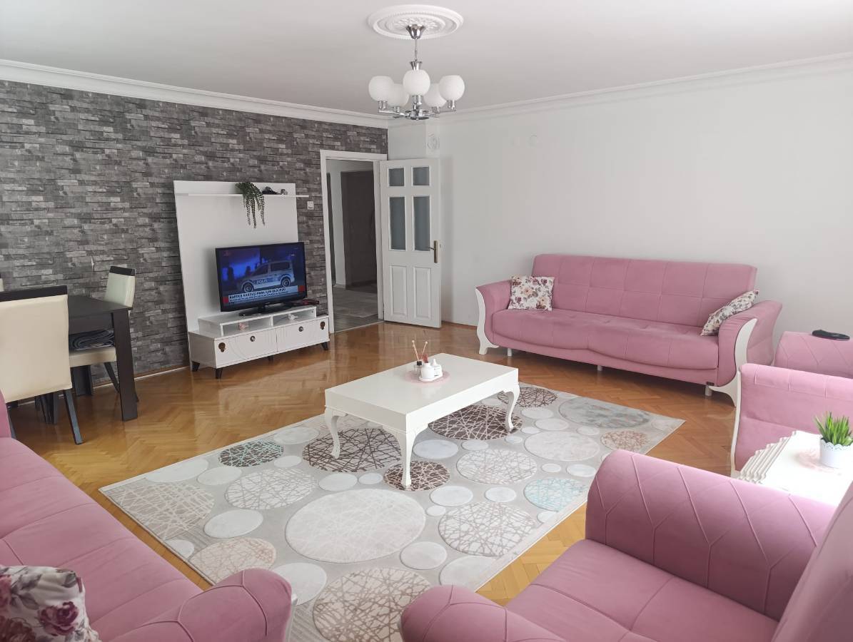İSMAİL KARADENİZ EMLAKTAN  PINARBAŞI MAHALLESİNDE ASANS&Ouml;RL&Uuml; FULL YAPILI &Ccedil;OK GENİŞ 3+1 SATILIK DAİRE