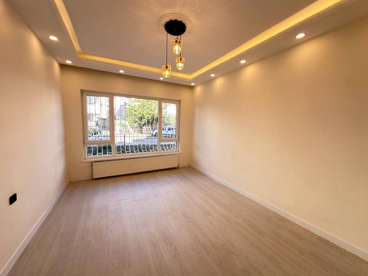 İSMAİL KARADENİZ EMLAKTAN KALABA MAHALLESİNDE FULL YAPILI, MASRAFSIZ, &Ouml;N CEPHE, METRO Y&Uuml;R&Uuml;ME MESAFESİNDE, Y.GİRİŞ, 2+1 SATILIK DAİRE