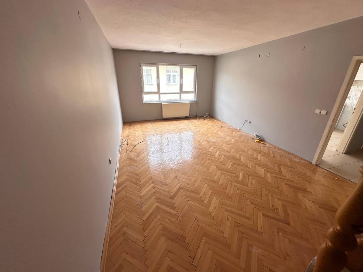 İSMAİL KARADENİZ EMLAKTAN TEPEBAŞI MAHALLESİNDE GENİŞ SALON VE ODALI,  2+1 DUBLEKS KİRALIK 