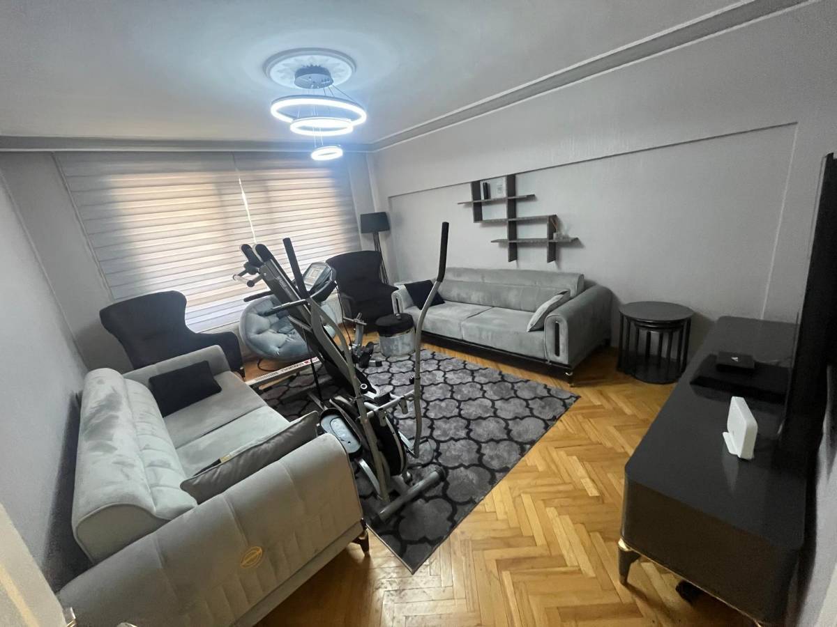 İSMAİL KARADENİZ EMLAKTAN  19 MAYIS MAHALLESİNDE  2+1 SATILIK DAİRE