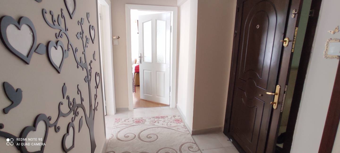 GÜZELYURT MAHALLESİNDE EŞYALI YAPILI KİRALIK DAİRE
