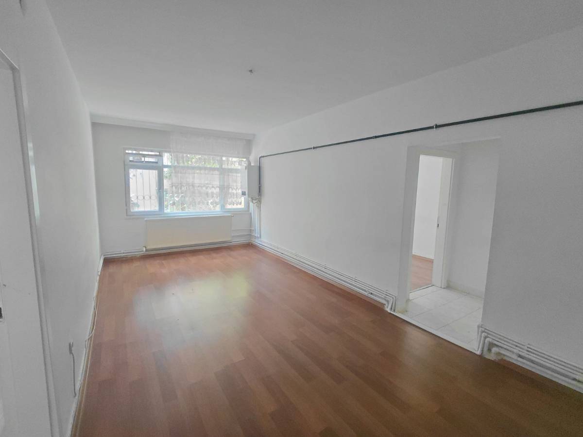 İSMAİL KARADENİZ EMLAKTAN  &Ccedil;İ&Ccedil;EKLİ  MAHALLESİNDE 2+1 , 2 BAĞIMLI, 2 CEPHELİ, &Ouml;ZEL SANATORYUM TIP MERKEZİ ARKASI  CADDE YAKINI,KİRALIK  DAİRE