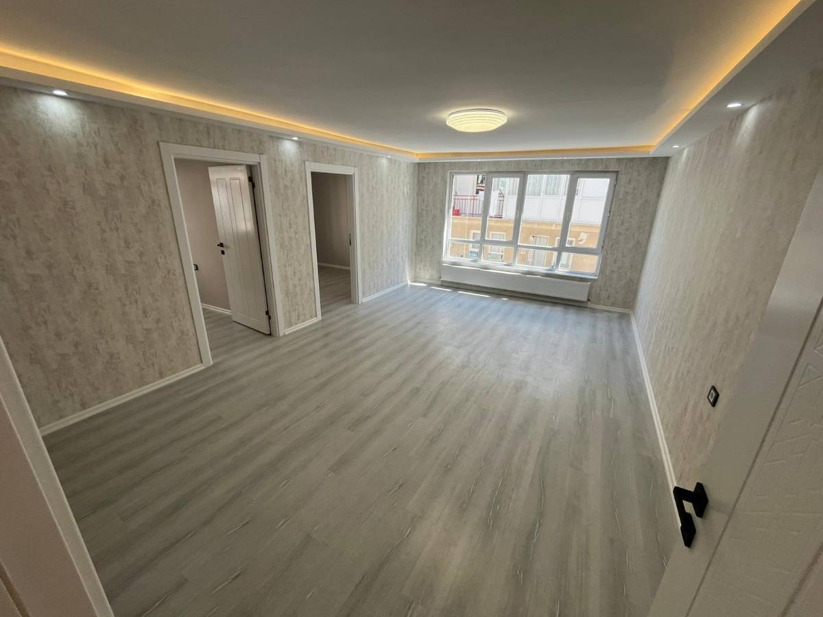 İSMAİL KARADENİZ EMLAKTAN TEPEBAŞI MAHALLESİNDE SATILIK DAİRE