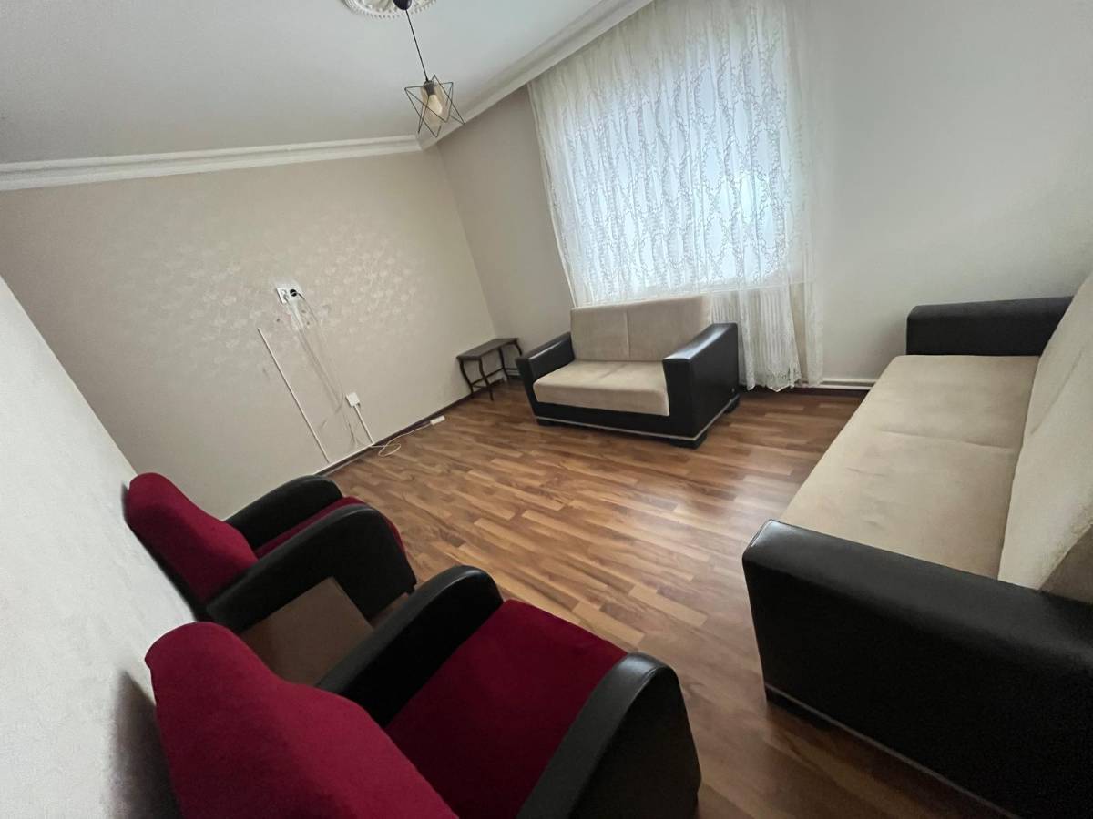 İSMAİL KARADENİZ EMLAKTAN  ESERTEPE MAHALLESİNDE YAPILI, GENİŞ MUTFAKLI,  3+1 KİRALIK DAİRE