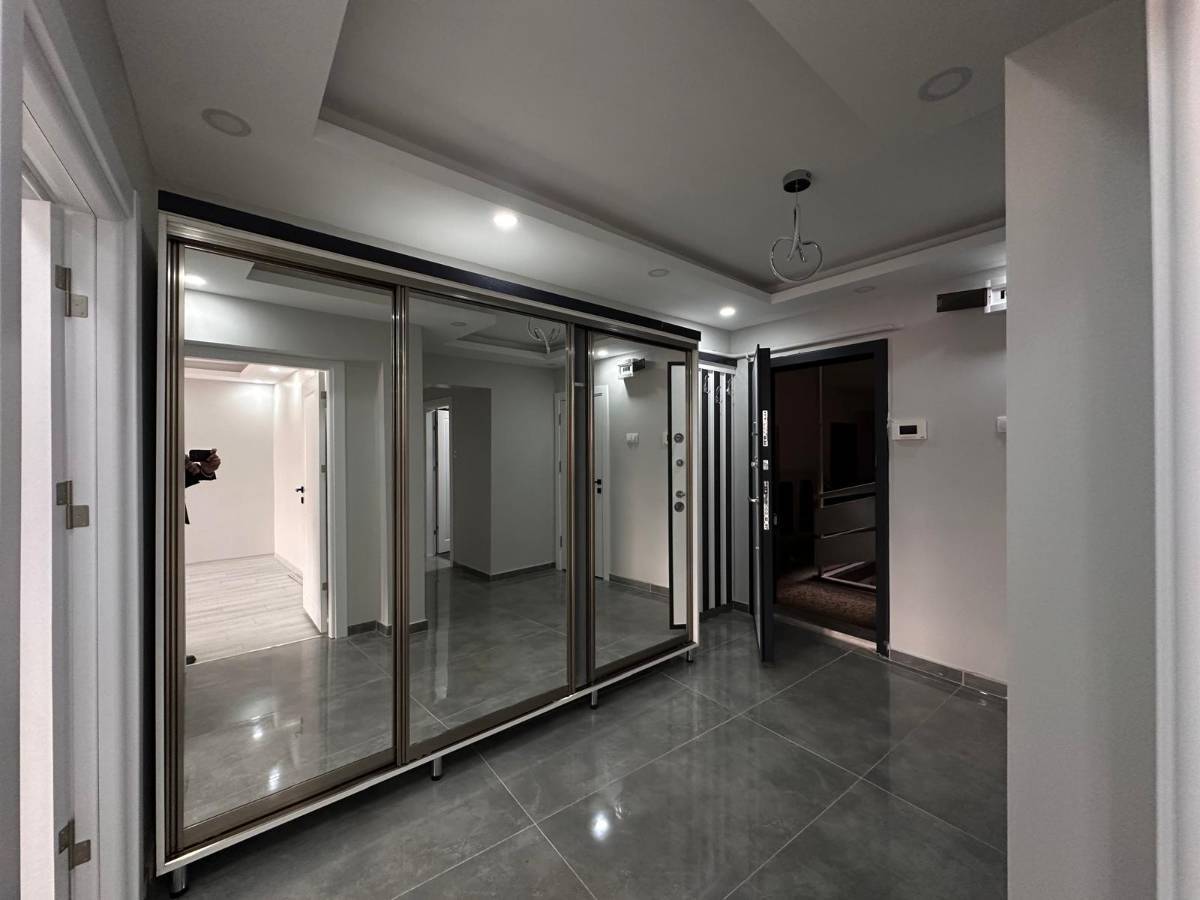 İSMAİL KARADENİZ EMLAKTAN  PINARBAŞI  MAHALLESİNDE FULL YAPILI, MASRAFSIZ, ARA KAT, 3+1 SATILIK DAİRE