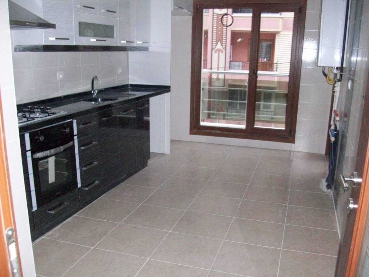 KÖŞK MAHALLESİNDE ASANSÖRLÜ 4+1 KİRALIK DAİRE