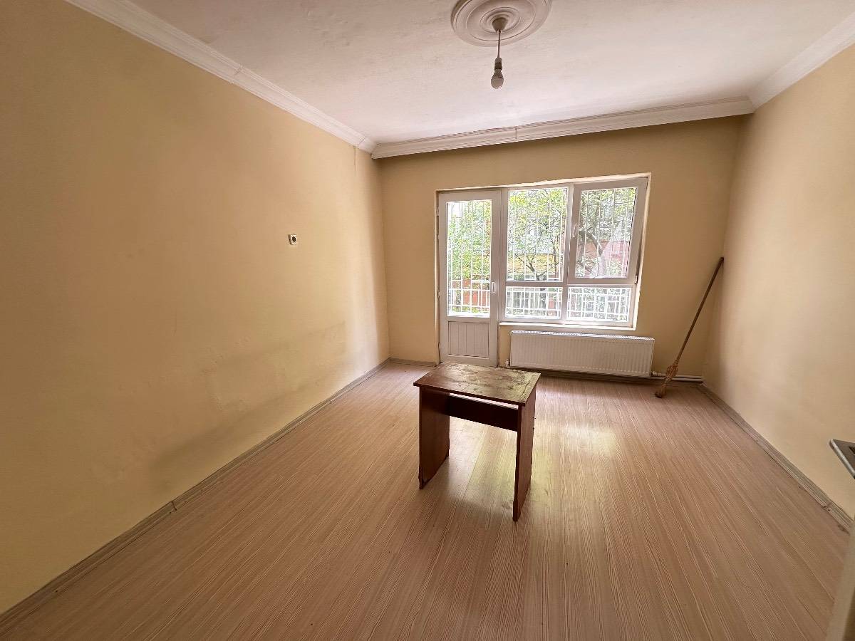 İSMİAL KARADENİZ EMLAK'TAN 2+1 MERKEZ DE KİRALIK DAİRE...