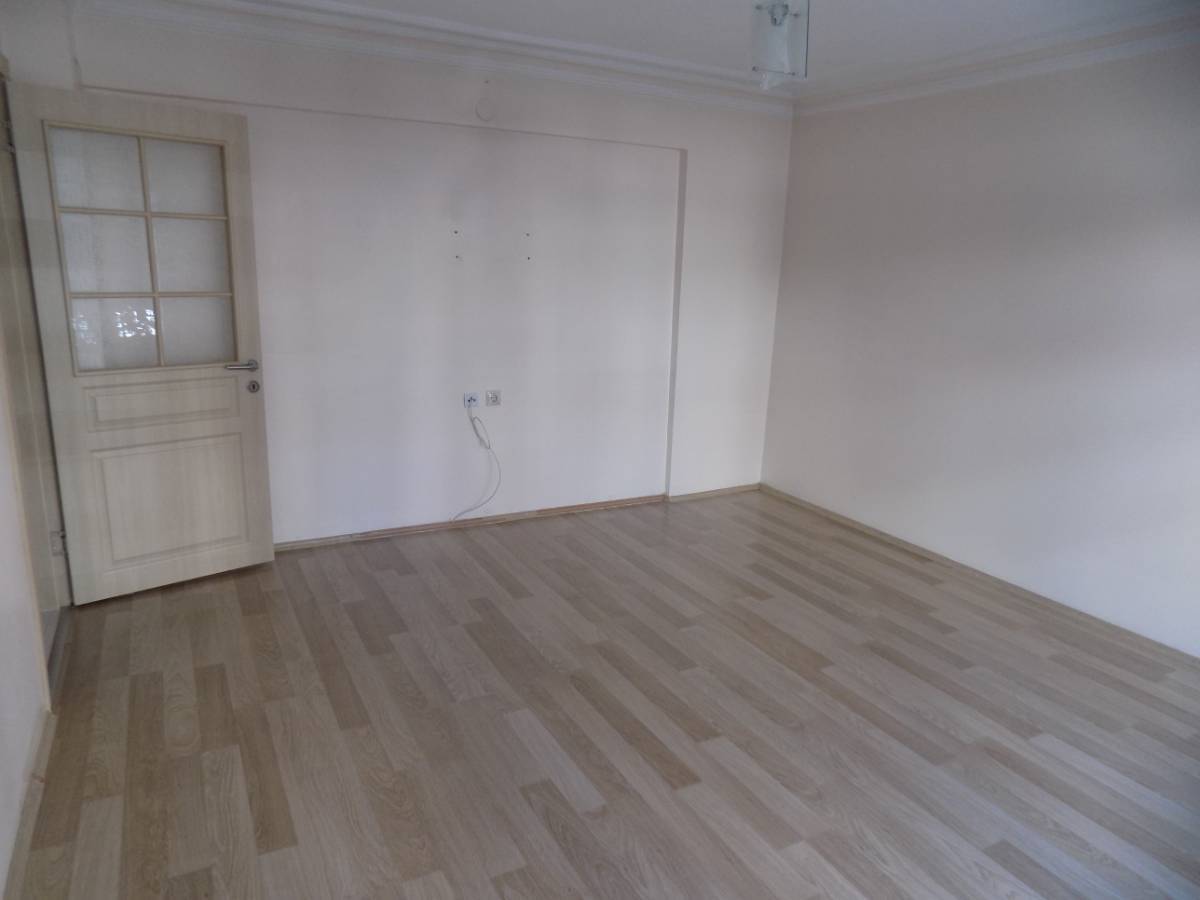 İSMAİL KARADENİZ EMLAKTAN AKTEPE MAHALLESİNDE SATILIK DAİRE