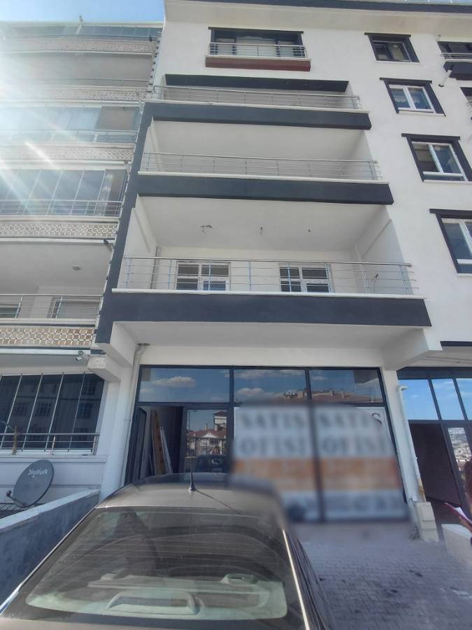 İSMAİL KARADENİZ EMLAKTAN ATAPARK MAHALLESİNDE YENİ BİNADA 197 M2 SATILIK D&Uuml;KKAN