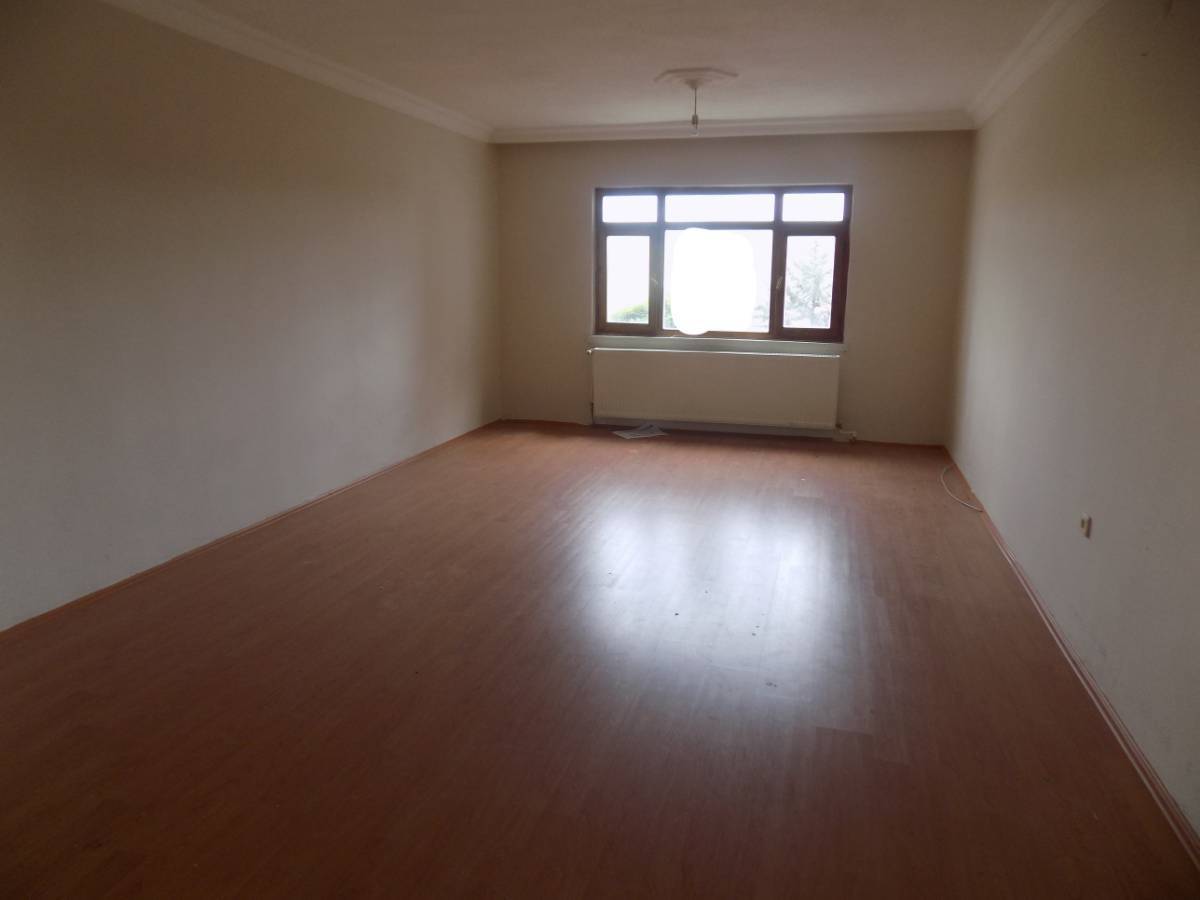 İSMAİL KARADENİZ EMLAKTAN PURSAKLAR KARACAÖRENDE SATILIK DAİRE