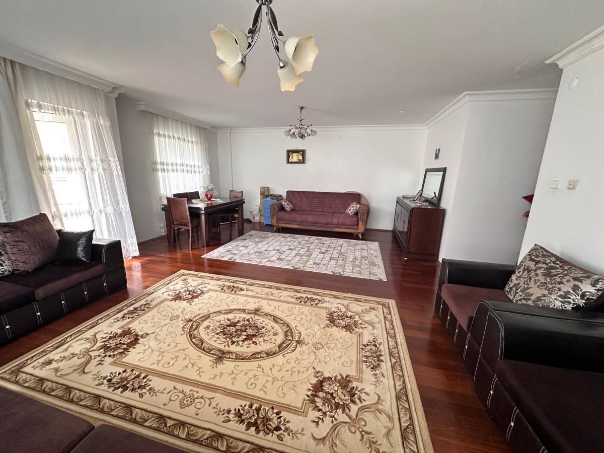 İSMAİL KARADENİZ EMLAKTAN  PINARBAŞI MAHALLESİNDE 6+1 DUBLEKS  ASANSÖRLÜ, METRO YAKINI, ÇİFT TERASLI,  SATILIK DAİRE