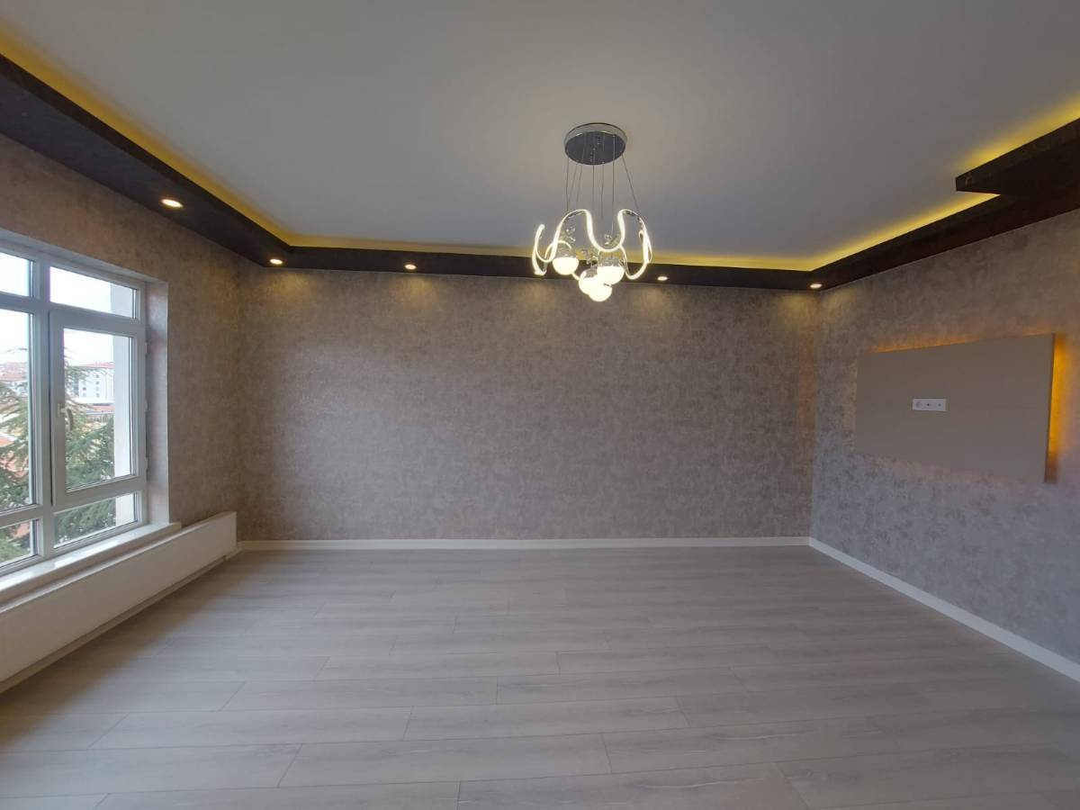 İSMAİL KARADENİZ EMLAKTAN PINARBAŞI MAHALLESİNDE FULL YAPILI, MANZARALI,KATTA,  3+1 SATILIK DAİRE