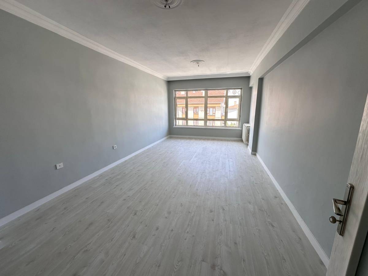 İSMAİL KARADENİZ EMLAKTAN ŞENLİK'DE ÜST KAT, BAĞIMSIZ , SATILIK DAİRE