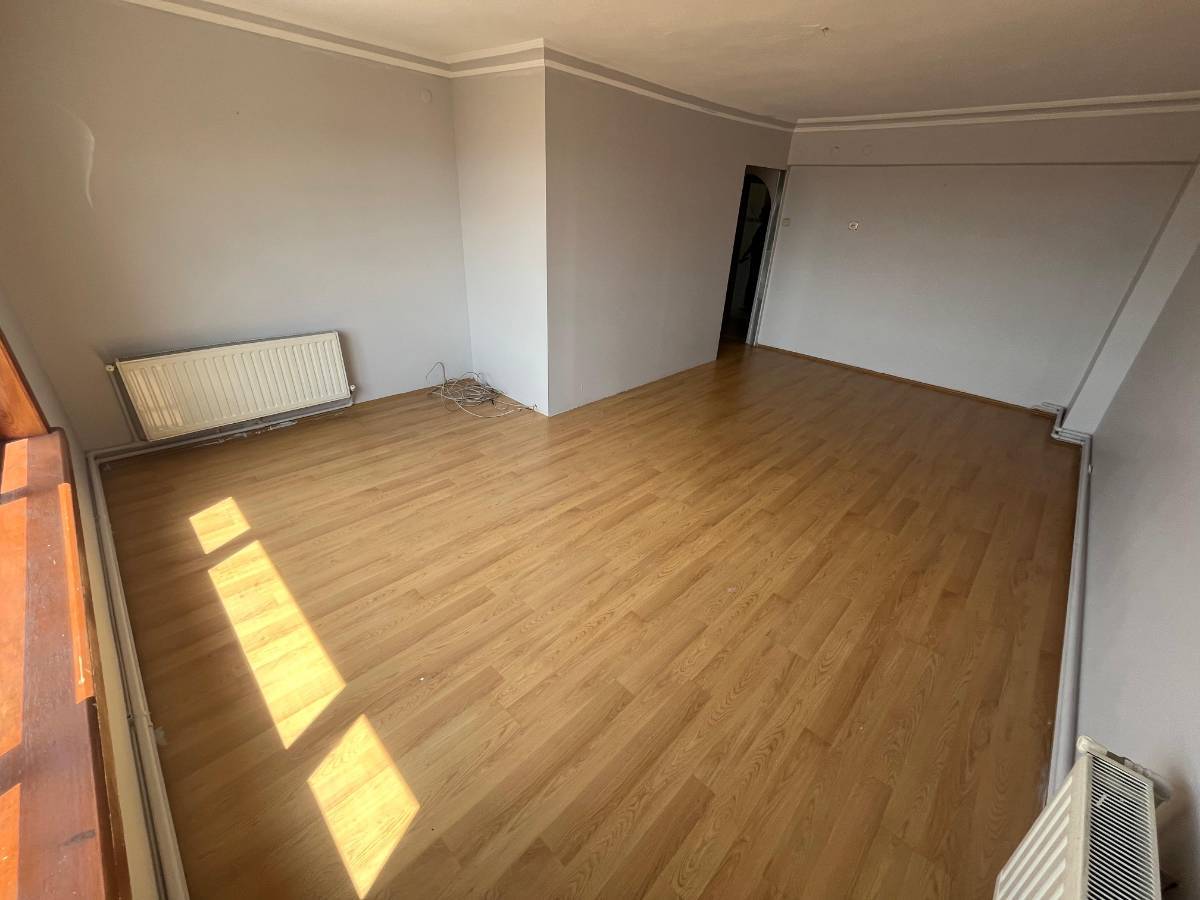 İSMAİL KARADENİZ EMLAKTAN  19 MAYIS MAHALLESİNDE 3+1 BAĞIMSIZ SALONLU, MANZARALI, KİRALIK DAİRE