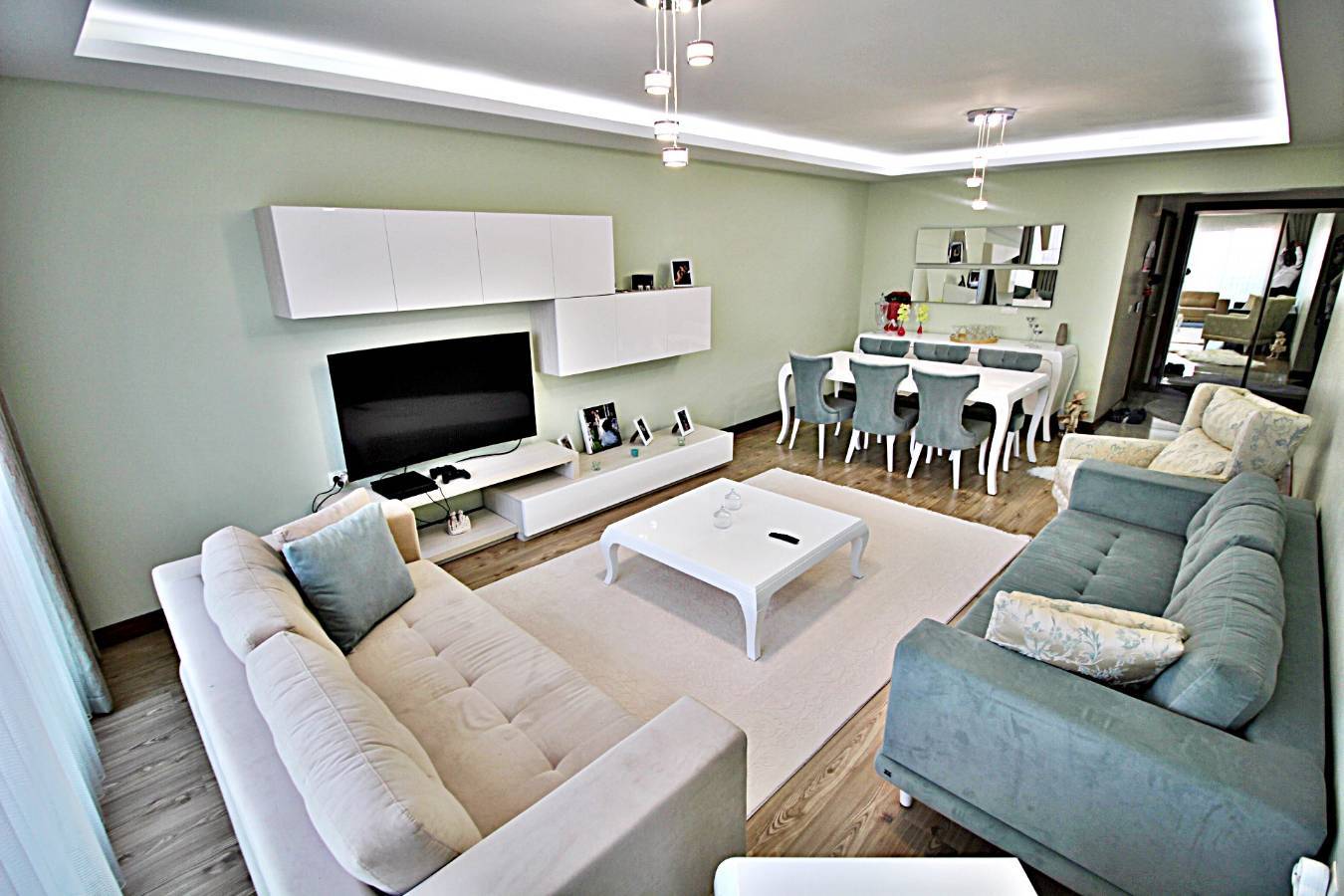 BAĞLICA 2'DE 4+1 170 M2 6.KATTA KAÇIRILMAYACAK FIRSAT!! Favorilerime Ekle Yazdır