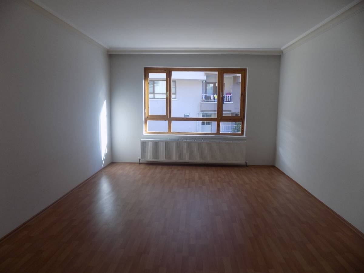 İSMAİL KARADENİZ EMLAKTAN KUŞCAĞIZ MAHALLESİNDE SATILIK DAİRE