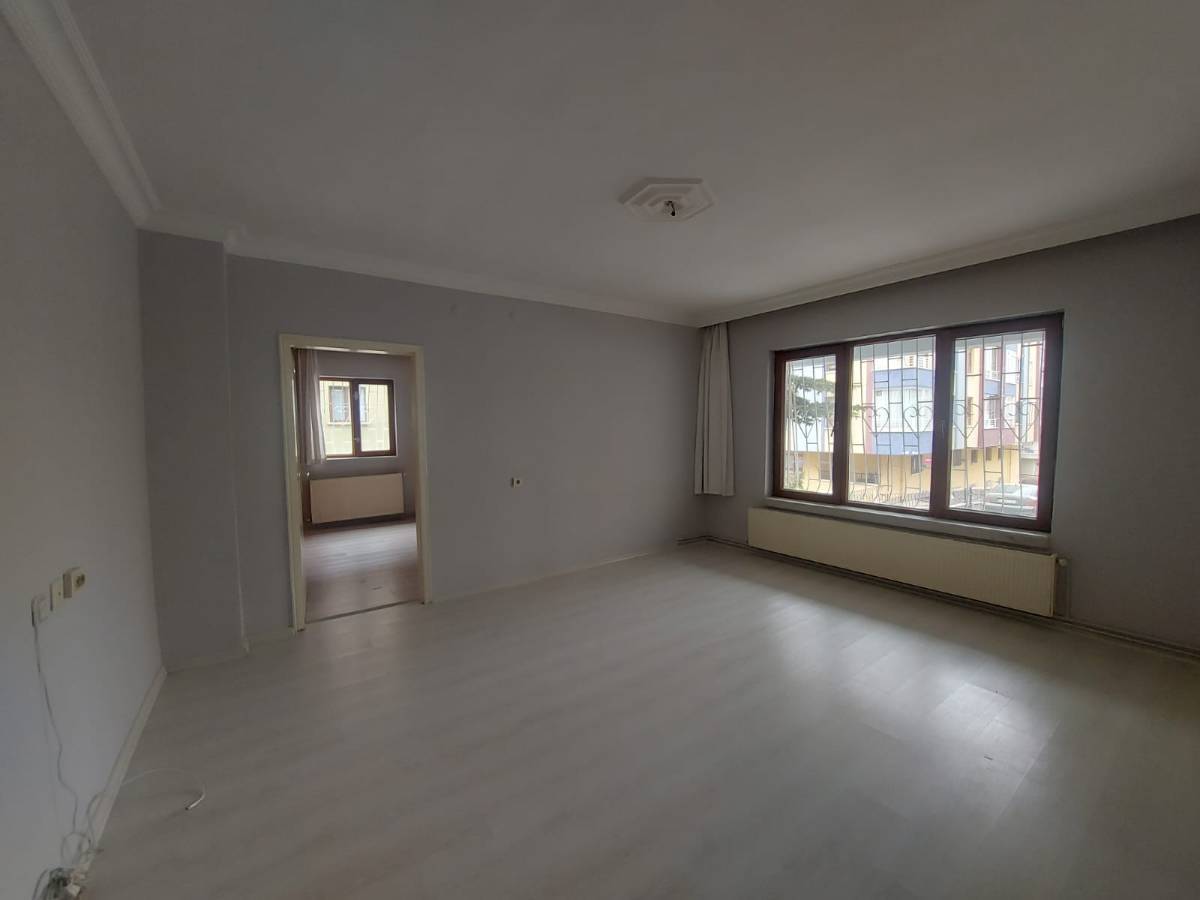 İSMAİL KARADENİZ EMLAKTAN  ADNAN MENDERES MAHALLESİNDE 2+1 SATILIK DAİRE