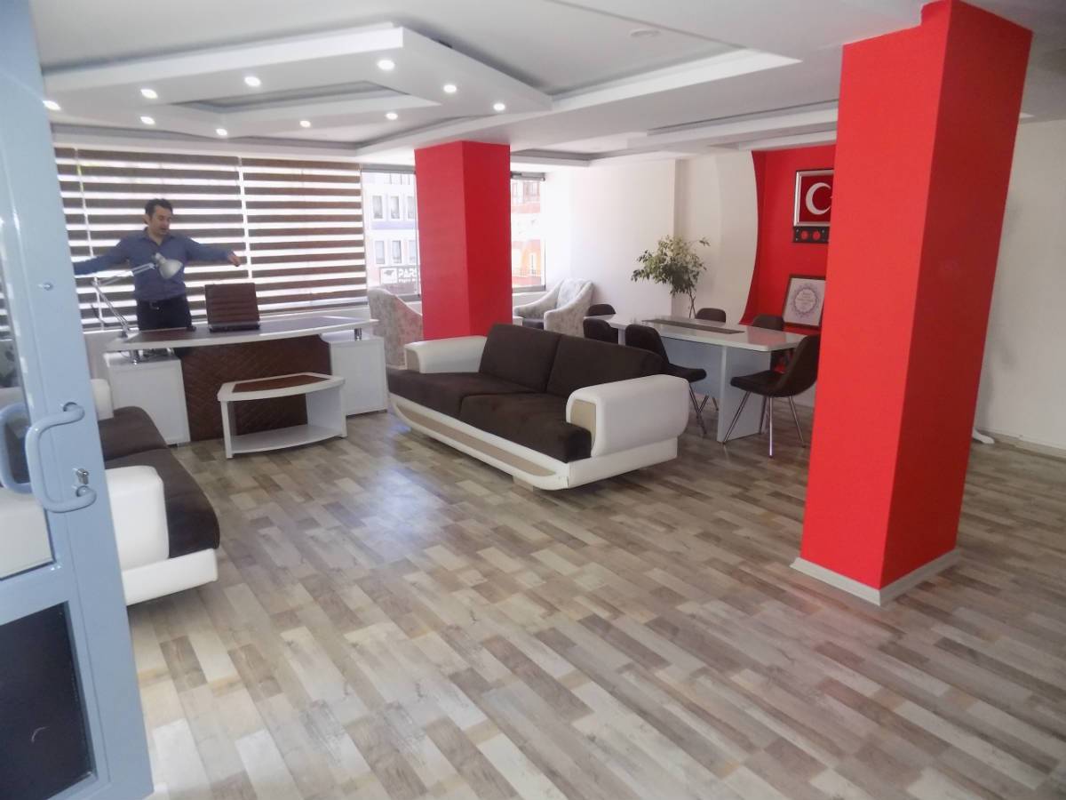 İSMAİL KARADENİZ' DEN İNCİRLİDE CADDE ÜSTÜ 240 M2 SATILIK DÜKKAN