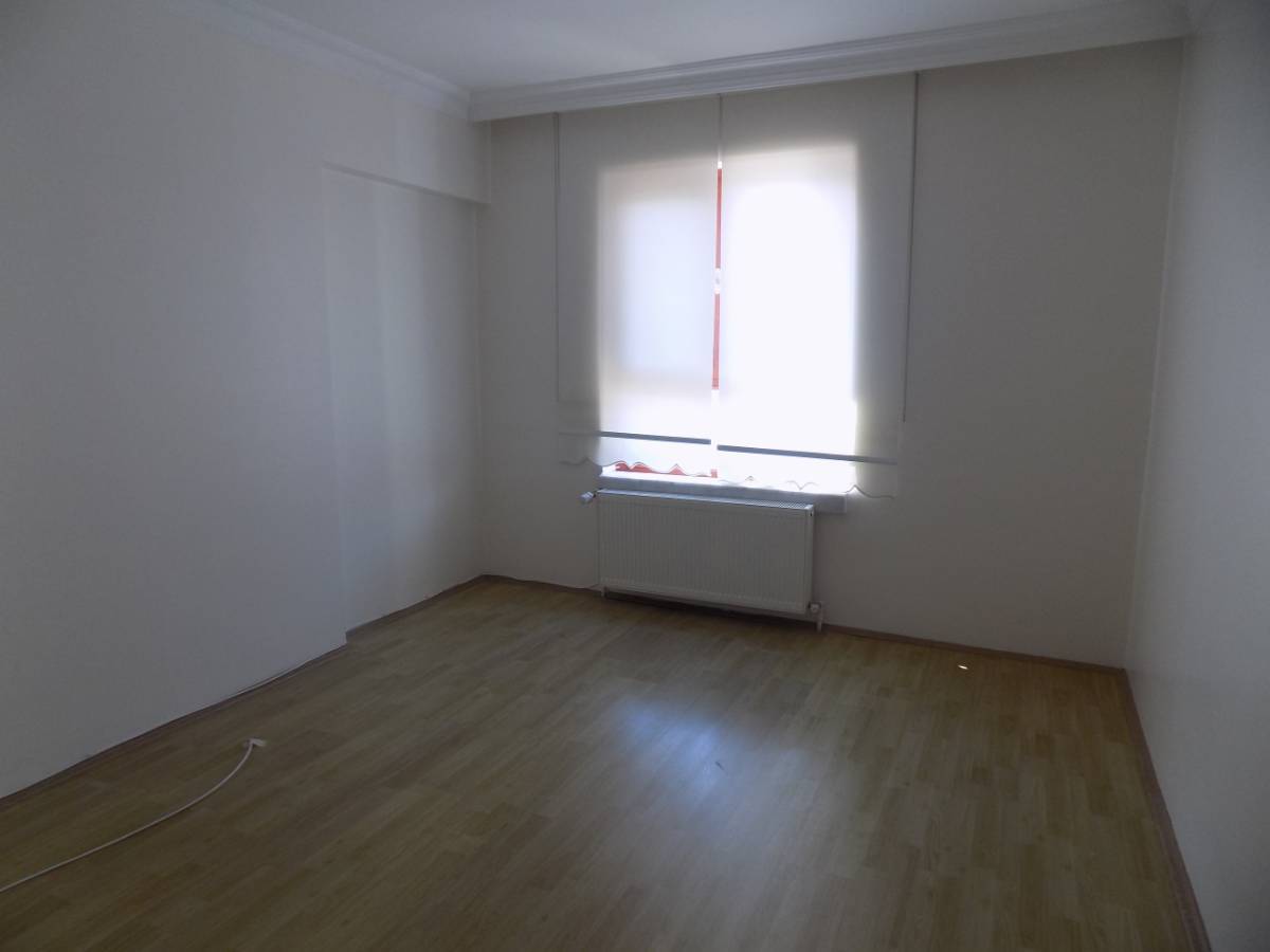 İSMAİL KARADENİZ EMLAKTAN BAĞLARBAŞI MAHALLESİNDE SATILIK DUBLEKS DAİRE