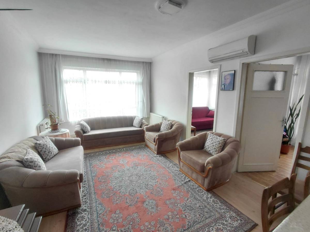 İSMAİL KARADENİZ EMLAKTAN  TEPEBAŞI MAHALLESİNDE  ARA KAT, G/D CEPHELİ, 3+1 SATILIK DAİRE