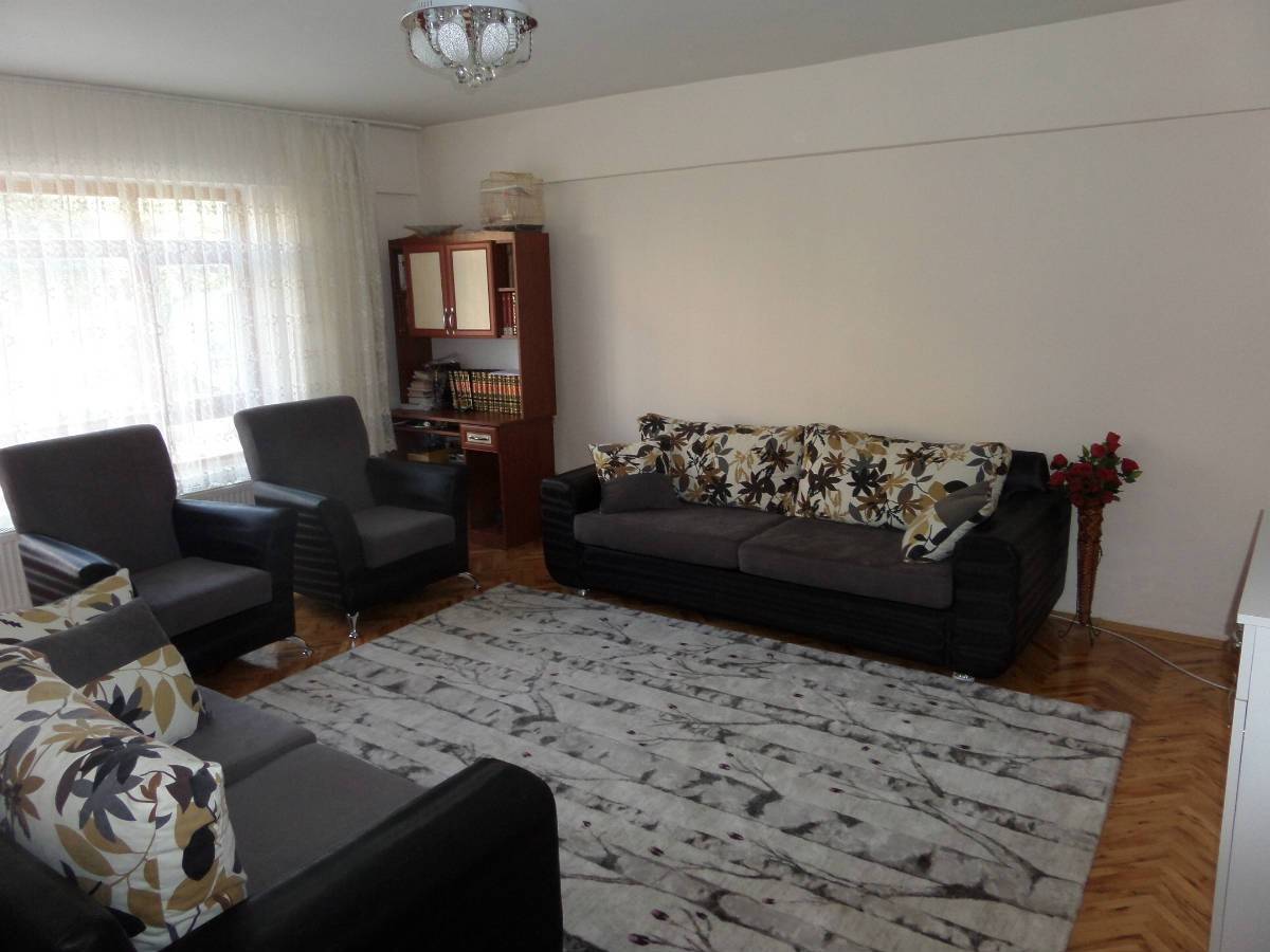 BAĞLARBAŞI'NDA ODADAN ODAYA BAĞIMLI, 3+1 DAİRE.
