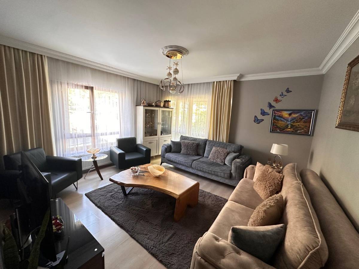 İSMAİL KARADENİZ EMLAKTAN YEŞİLTEPE MAHALLESİNDE 3+1 BAĞIMSIZ FULL YAPILI SATILIK DAİRE