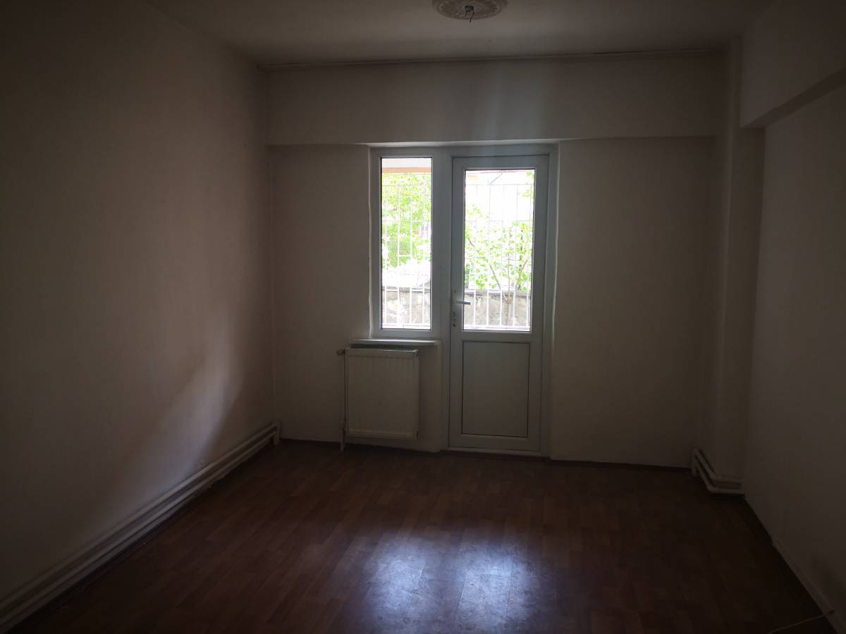 19 MAYIS MAH.DE CADDE ÜSTÜ SATILIK DAİRE