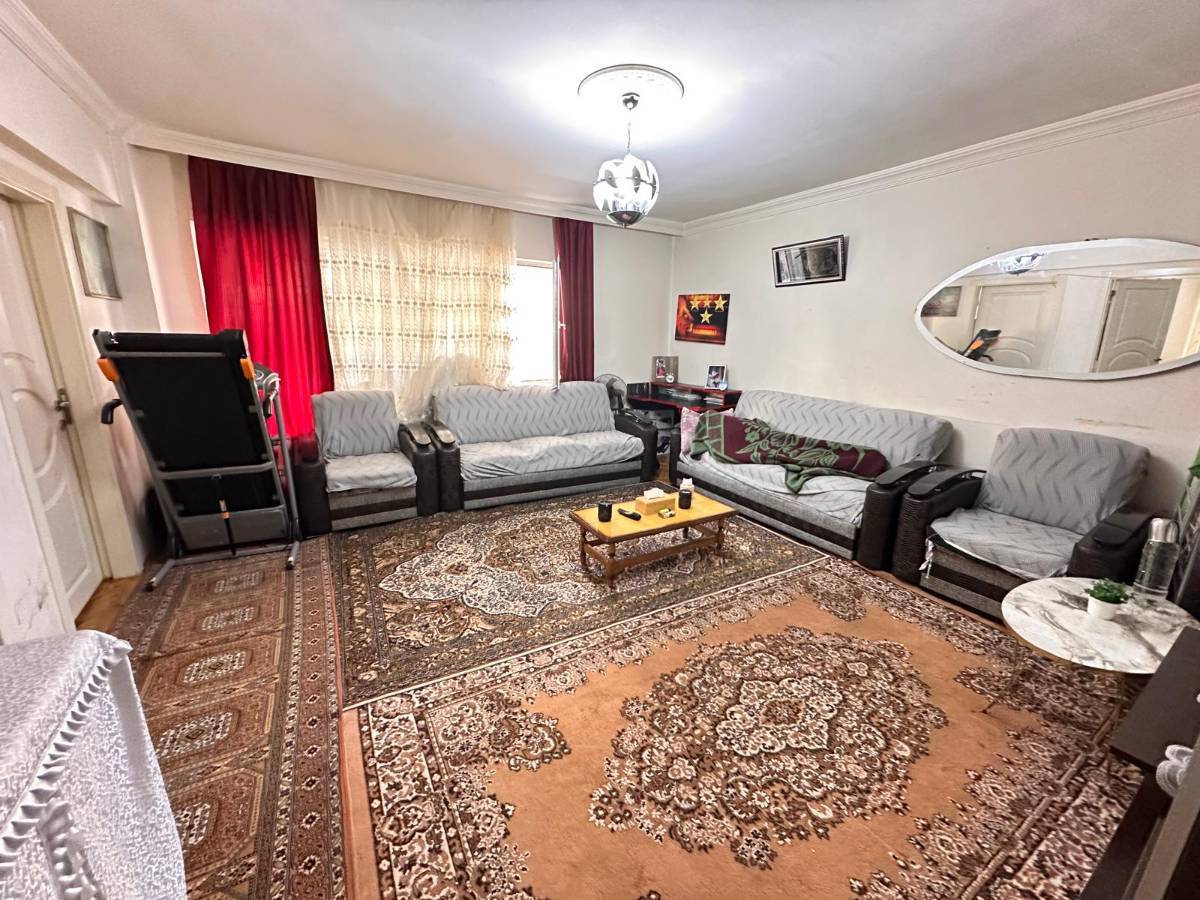 İSMAİL KARADENİZ EMLAKTAN  &Ccedil;İ&Ccedil;EKLİ MAHALLESİNDE &Ccedil;İ&Ccedil;EKLİ İLKOKULU YAKINI, ETLİK ŞEHİR HASTANESİ G&Uuml;ZERGAHINDA, 3+1 SATILIK DAİRE