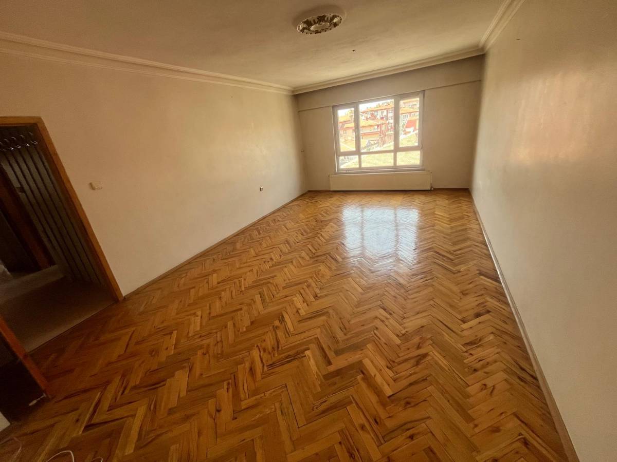 İSMAİL KARADENİZ EMLAKTAN  ADNAN MENDERES MAHALLESİNDE CADDE ÜZERİ, MANZARALI, 3+1 SATILIK DAİRE