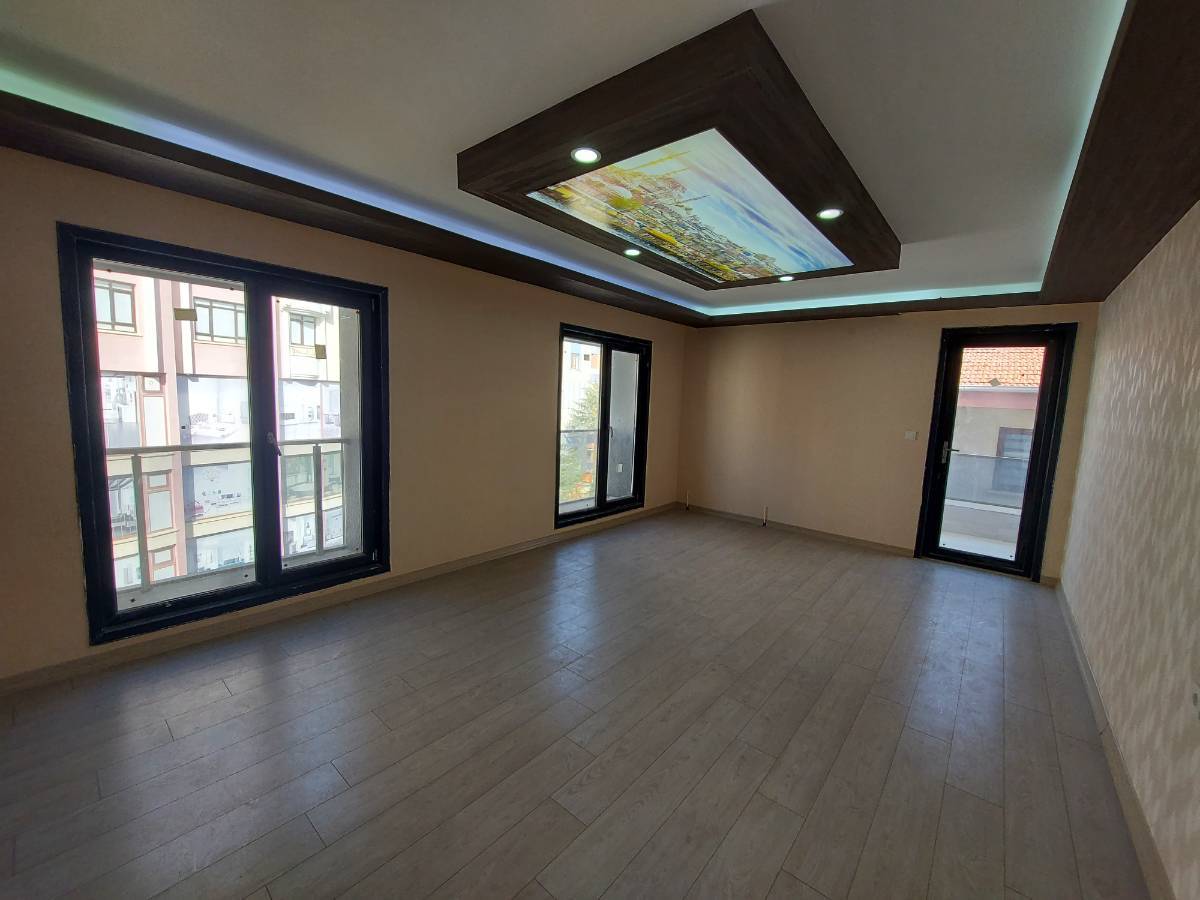 İSMAİL KARADENİZ EMLAKTAN UFUKTEPEDE SATILIK DAİRE