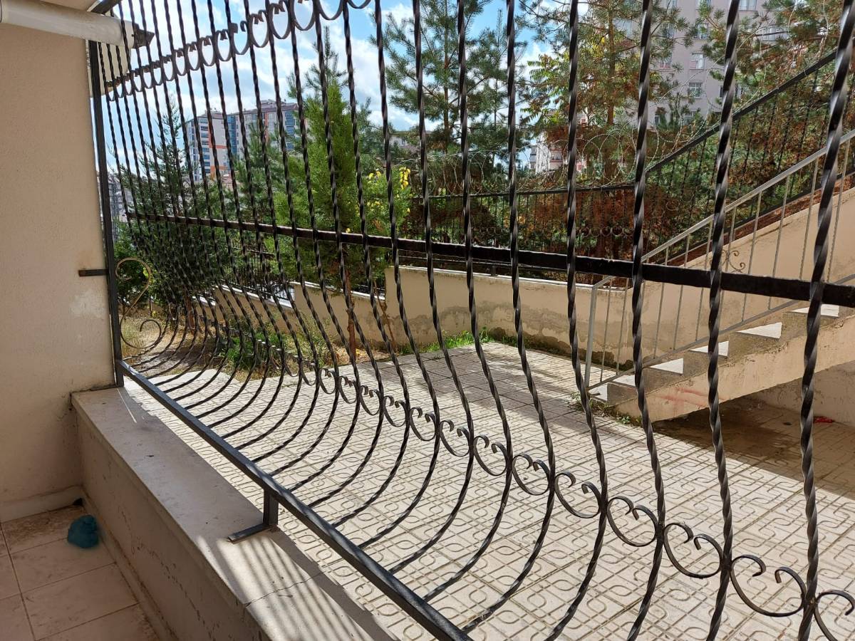 İSMAİL KARADENİZ EMLAKTAN BADEMLIK YOLU CAD. KOT 3'DE ASANSÖRLÜ SATILIK DAİRE