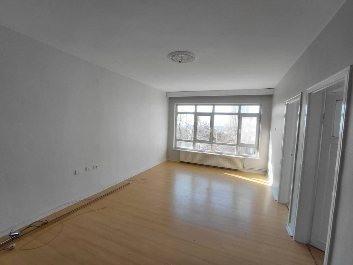 İSMAİL KARADENİZ EMLAKTAN  19 MAYIS MAHALLESİNDE SANATORYUM CADDESİ &Uuml;ZERİNDE, OKUL YAKINI, KİRALIK DAİRE