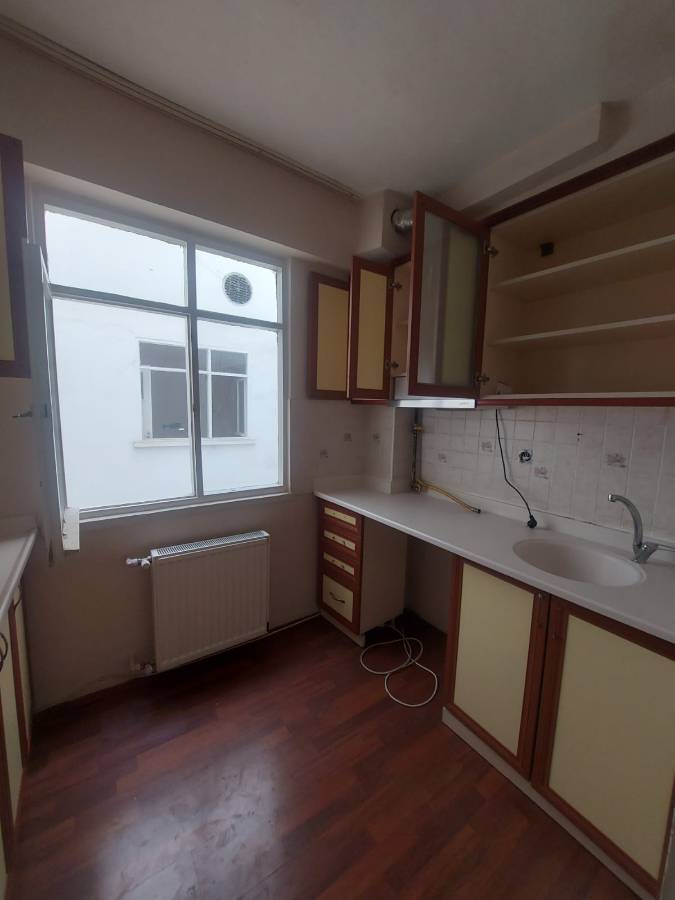 İSMAİL KARADENİZ EMLAKTAN  TEPEBAŞI MAHALLESİNDE ARA KAT, MANZARALI,  3+1 KİRALIK DAİRE