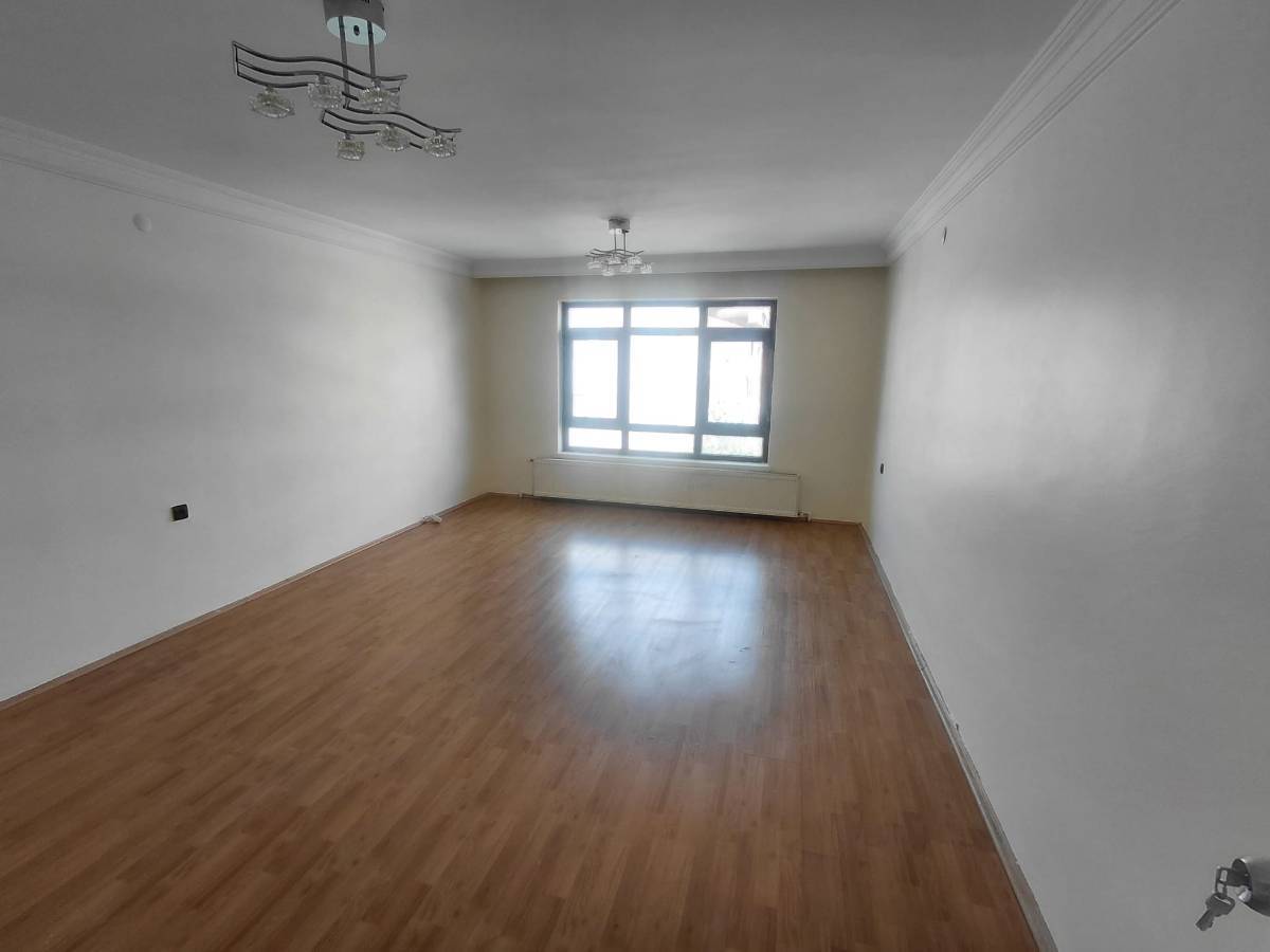 İSMAİL KARADENİZ EMLAKTAN  HASK&Ouml;Y MAHALLESİNDE MANZARALI, YAPILI, YENİ MUTFAKLI, TERASLI, 4+1 DUBLEKS KİRALIK DAİRE