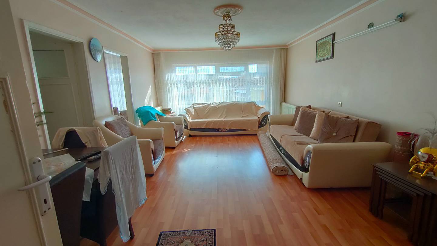 İSMAİL KARADENİZ EMLAK'TAN TEPEBAŞINDA MAHALLESİNDE SATILIK DAİRE