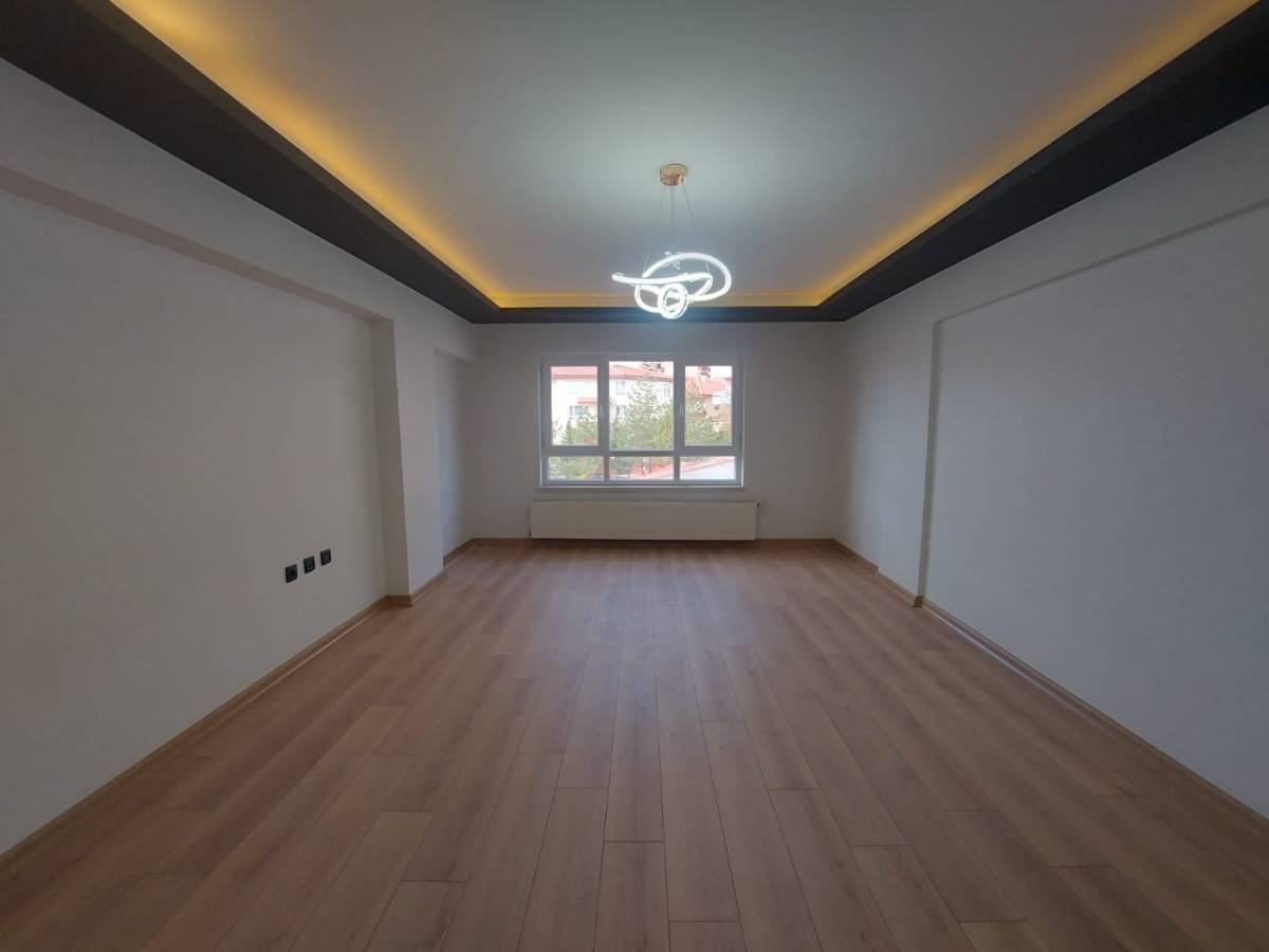 İSMAİL KARADENİZ EMLAKTAN  UYANIŞ MAHALLESİNDE FULL YAPILI, BAĞIMSIZ, ARA KAT, SATILIK 3+1 DAİRE