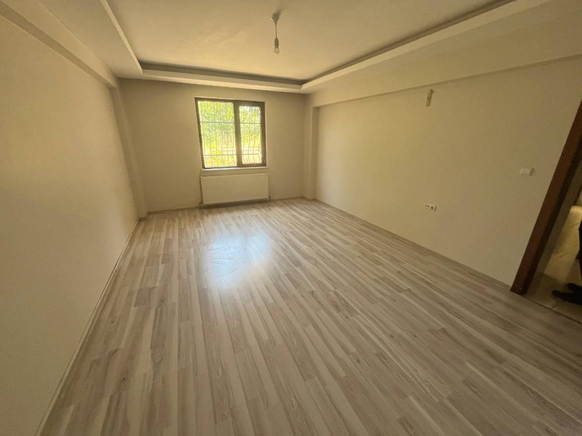 İSMAİL KARADENİZ EMLAKTAN  KAMİL OCAK MAHALLESİNDE 2+1 ASANSÖRLÜ FULL+FULL MASRAFSIZ, BAĞIMSIZ SALONLU, CADDE YAKINI SATILIK DAİRE