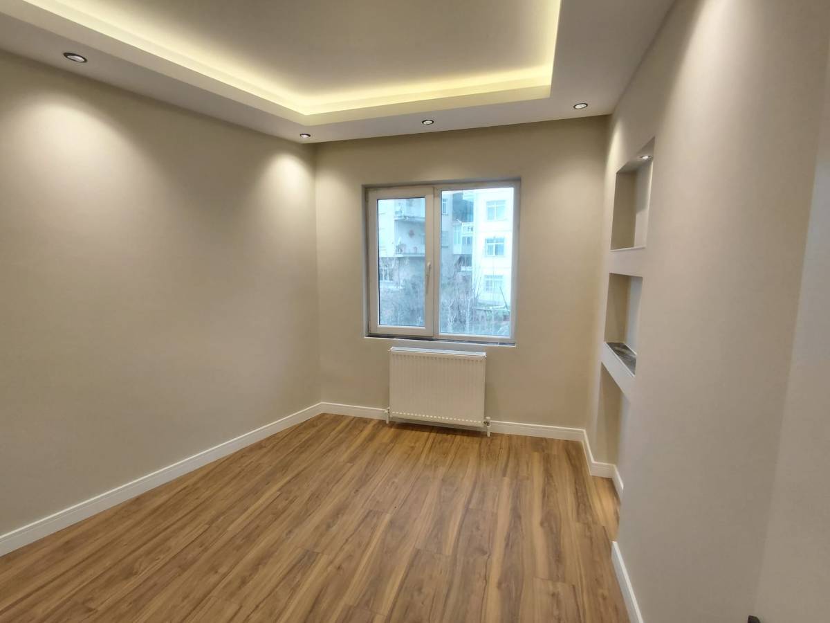 İSMAİL KARADENİZ EMLAK TAN KALABA MAH.H&Uuml;NKAR SK.TA S&Uuml;PER L&Uuml;KS YAPILI DAİRE