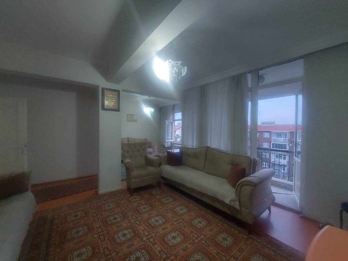 İSMAİL KARADENİZ EMLAKTAN  BAĞLARBAŞI MAHALLESİNDE YATIRIMLIK SATILIK DAİRE