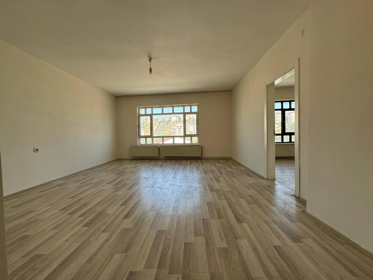 İSMAİL KARADENİZ EMLAKTAN KALABA MAHALLESİNDE KİRALIK DAİRE