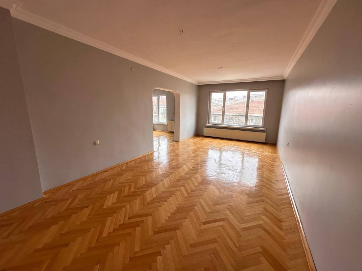 İSMAİL KARADENİZ EMLAKTAN TEPEBAŞI MAHALLESİNDE FUL YAPILI, 6+1'DEN 4+1'E D&Ouml;N&Uuml;ŞT&Uuml;R&Uuml;LM&Uuml;Ş, GENİŞ ODA VE SALONLU, MANZARALI, DUBLEKS KİRALIKDAİRE