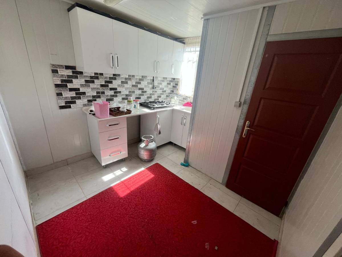 İSMAİL KARADENİZ EMLAKTAN  PURSAKLAR SİRKELİ'DE İMARLI, TEK TAPULU, 750 M2 SATILIK ARSA