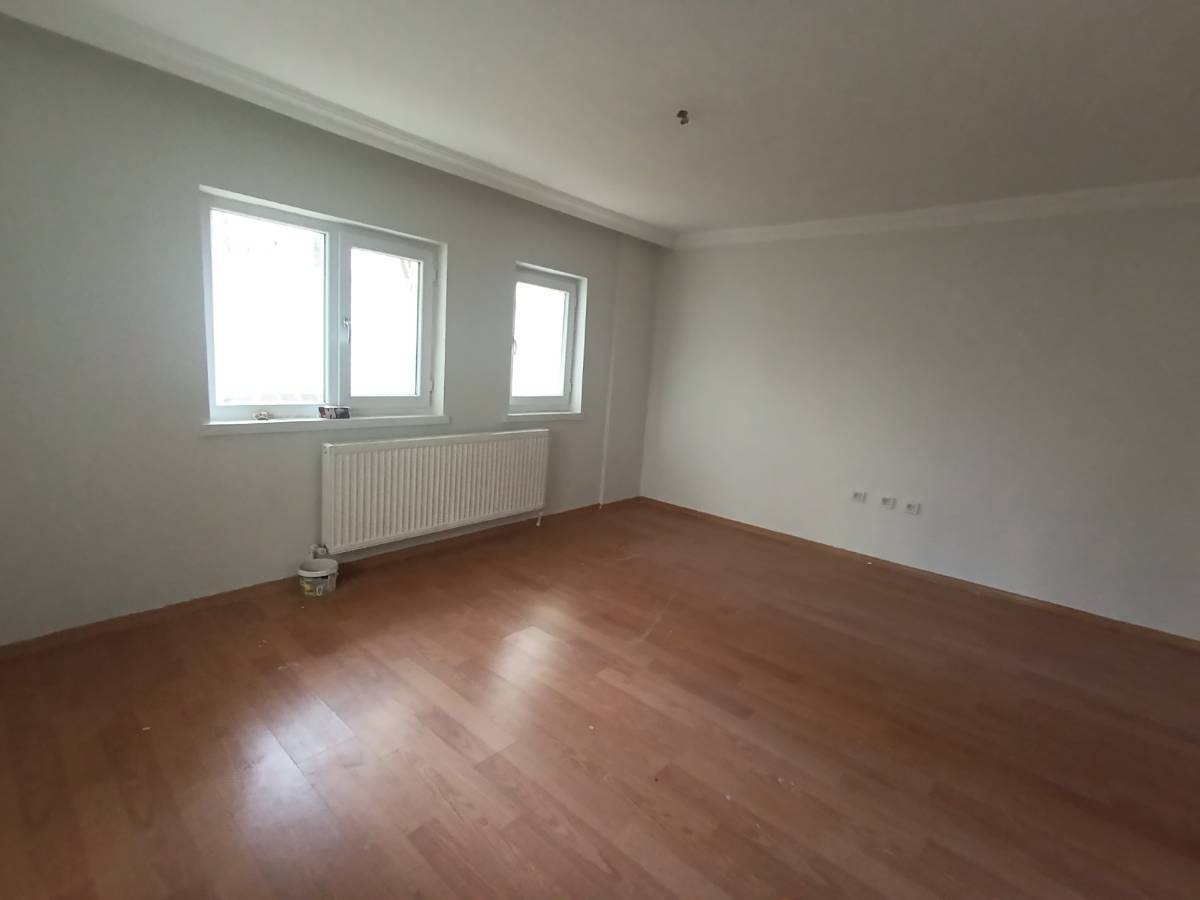 İSMAİL KARADENİZ EMLAKTAN KAMİL OCAK MAHALLESİNDE SATILIK DAİRE