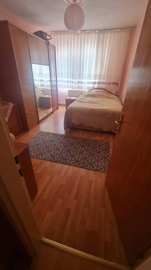 BAĞLUM KARŞIYAKA MAHALLESİNDE BAĞKENT SİTESİNDE BAĞIMSIZ,ARA KAT  3+1 SATILIK DAİRE