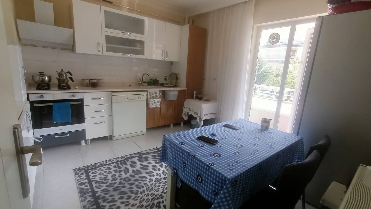 İSMAİL KARADENİZ EMLAKTAN  KANUNİ MAHALLESİNDE SATILIK SİTEDE/YAPILI/ASANS&Ouml;RL&Uuml; DAİRE