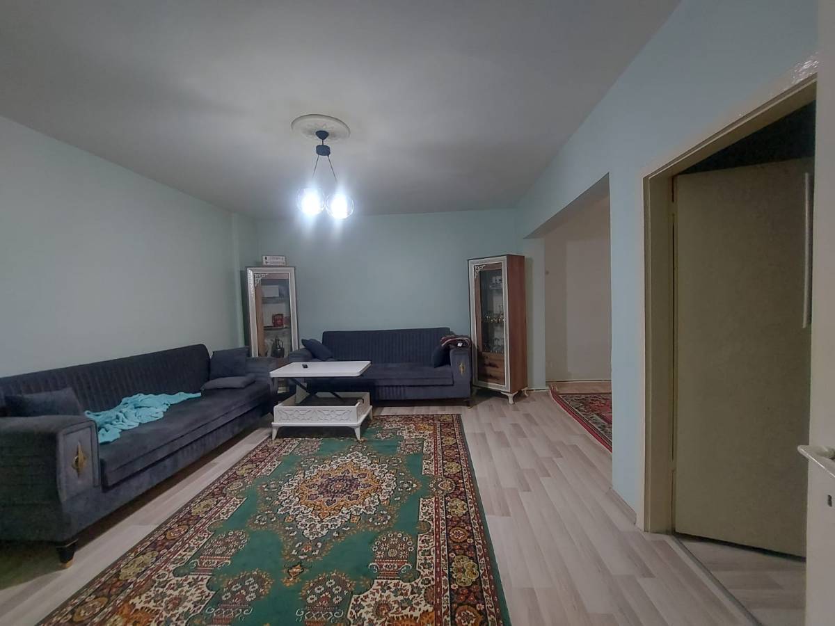 İSMAİL KARADENİZ EMLAKTAN  DUTLUK CİVARI METRO Y&Uuml;R&Uuml;ME MESAFESİNDE 2+1 SATILIK DAİRE