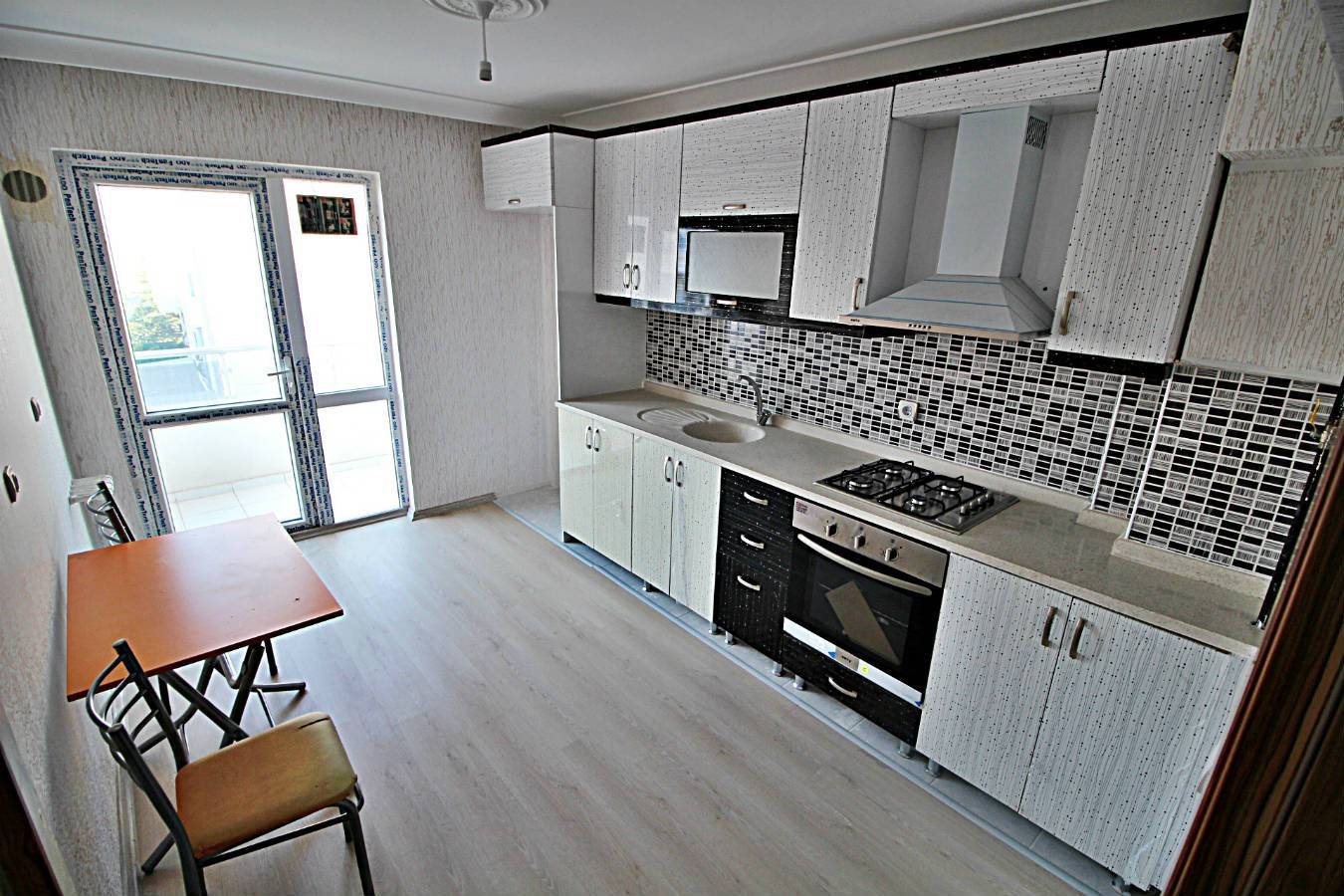 İSTASYON MAH.DE 3+1 FULL YAPILI TERAS KEYFİ