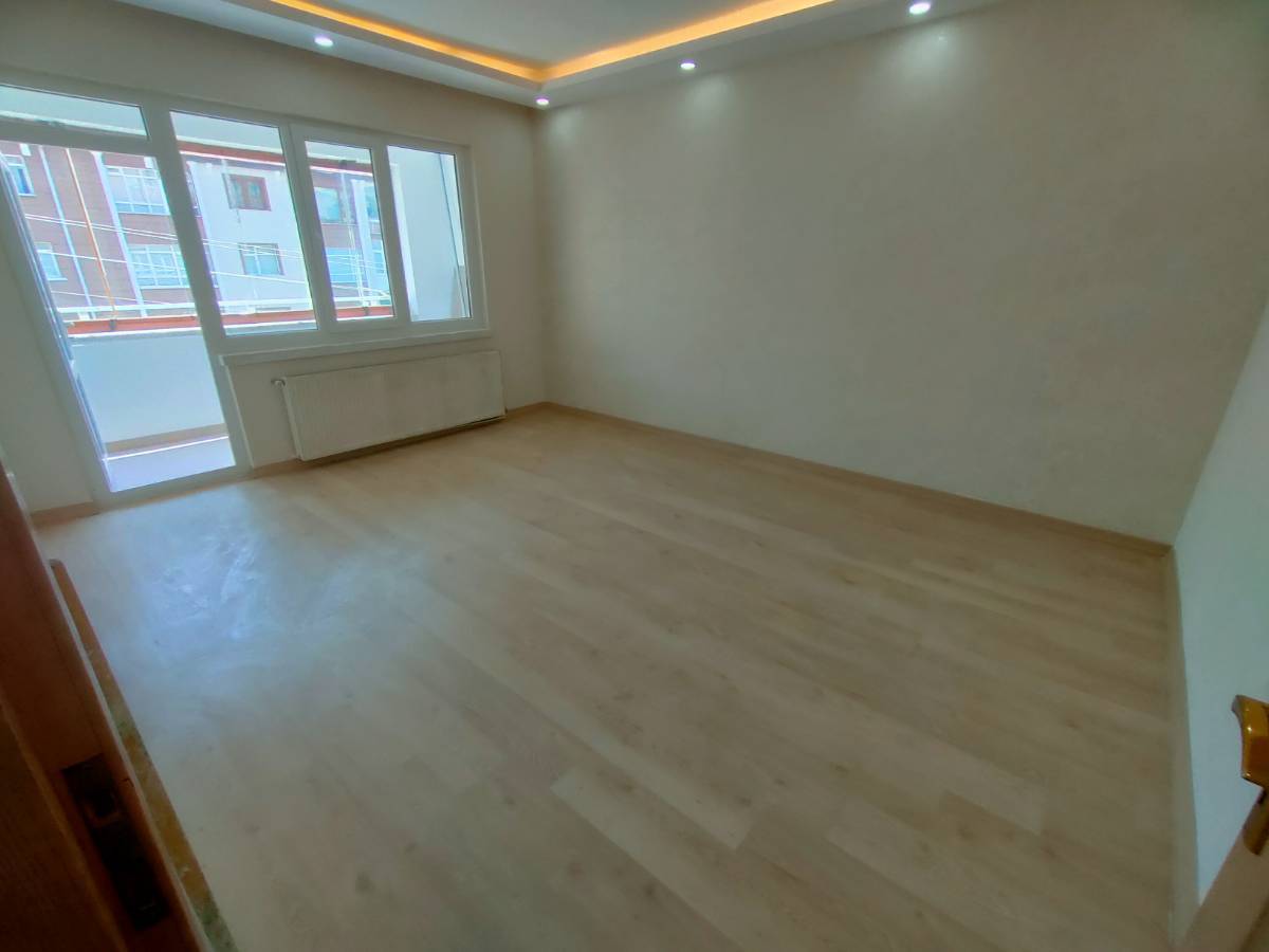 İSMAİL KARADENİZ EMLAKTAN ŞENLİK MAHALLESİNDE SATILIK FULL YAPILI DAİRE