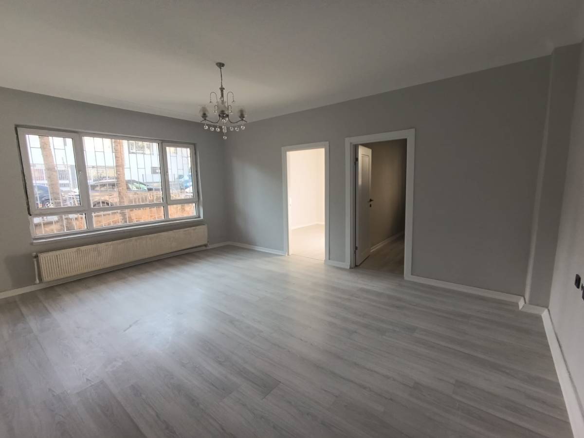 İSMAİL KARADENİZ EMLAKTAN  YAKACIK MAHALLESİNDE SATILIK DAİRE