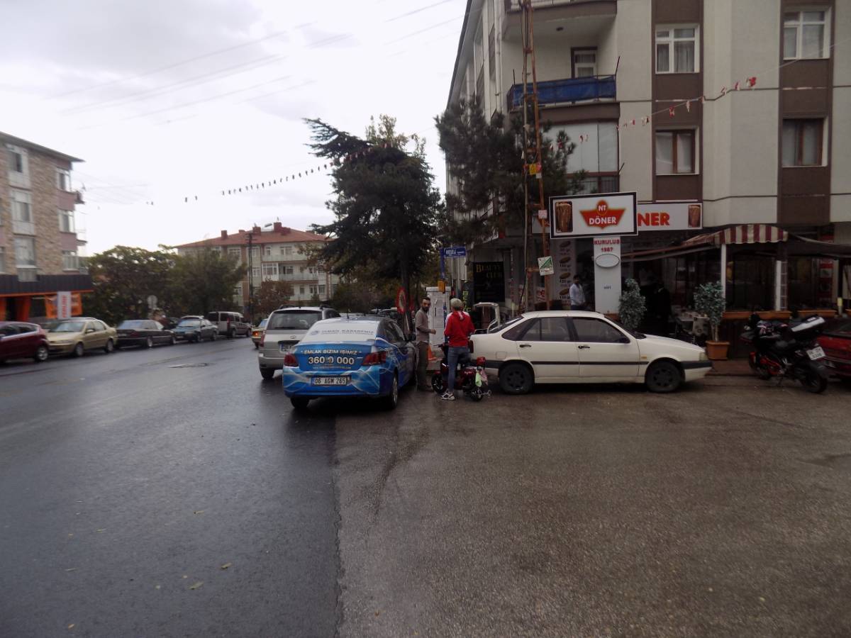 İSMAİL KARADENİZ EMLAKTAN ETLİK MAHALLESİNDE DEVREK KİRALIK DÜKKAN